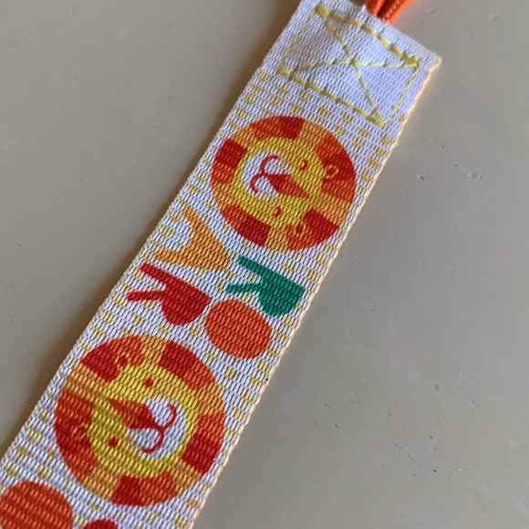 Pacifier Clips - Picture 2 of 7